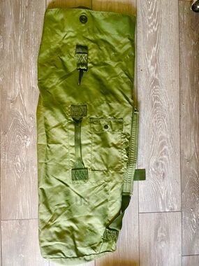 U.S. Military Duffle Bag, Nylon Olive Green, 2009 Manufactured